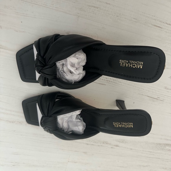 Michael Kors Elena Leather Sandal Black Kitten Heel with Elegant Knot Detail - Picture 3 of 11